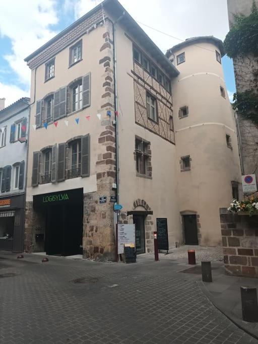 Chez David - Vacances Sous Les Toits Бриуд Экстерьер фото